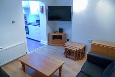 4 bed house, Deuchar Street, Jesmond Vale, Newcastle, NE21JX - Image 1